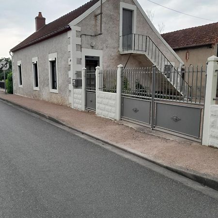 Maison Proche Le Pal 4Kms Thiel-sur-Acolin Bagian luar foto